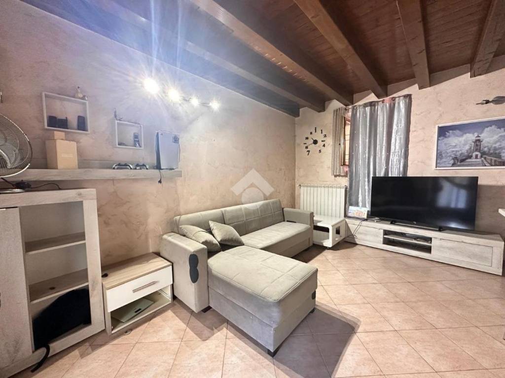 appartamento in vendita a Curno