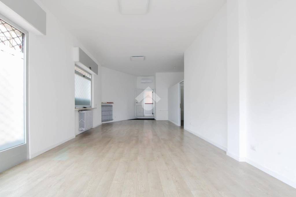 ufficio in vendita a Curno