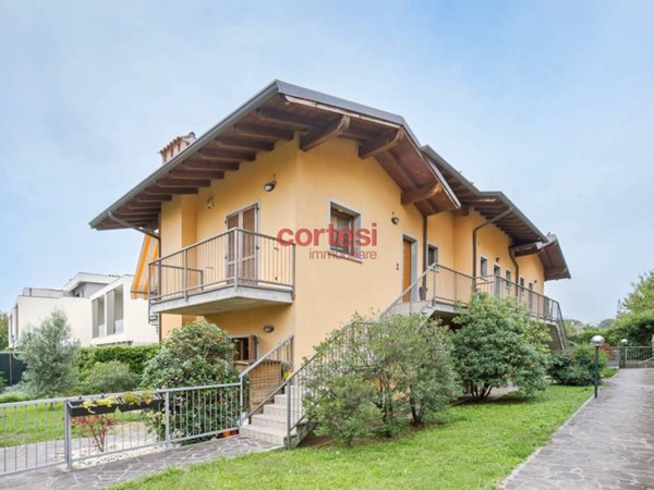 appartamento in vendita a Curno
