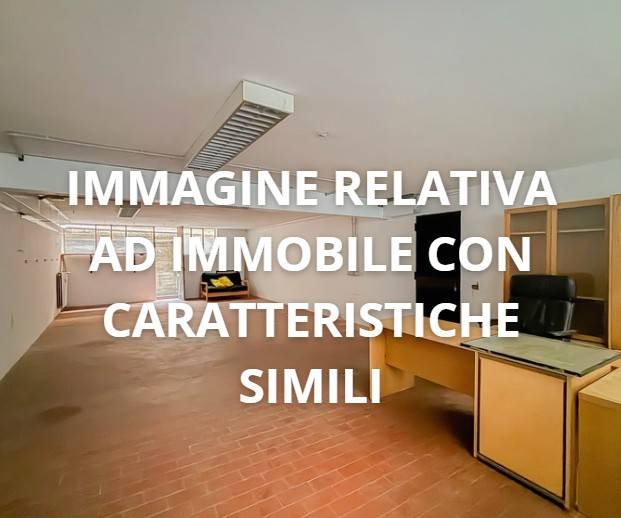 locale commerciale in vendita a Curno in zona Marigolda
