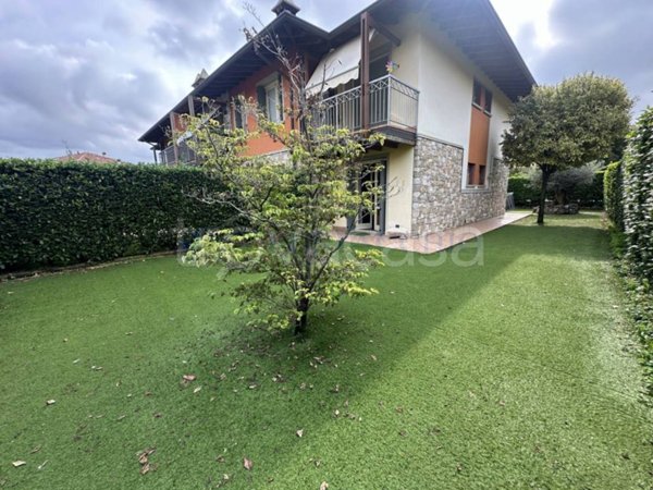 appartamento in vendita a Curno