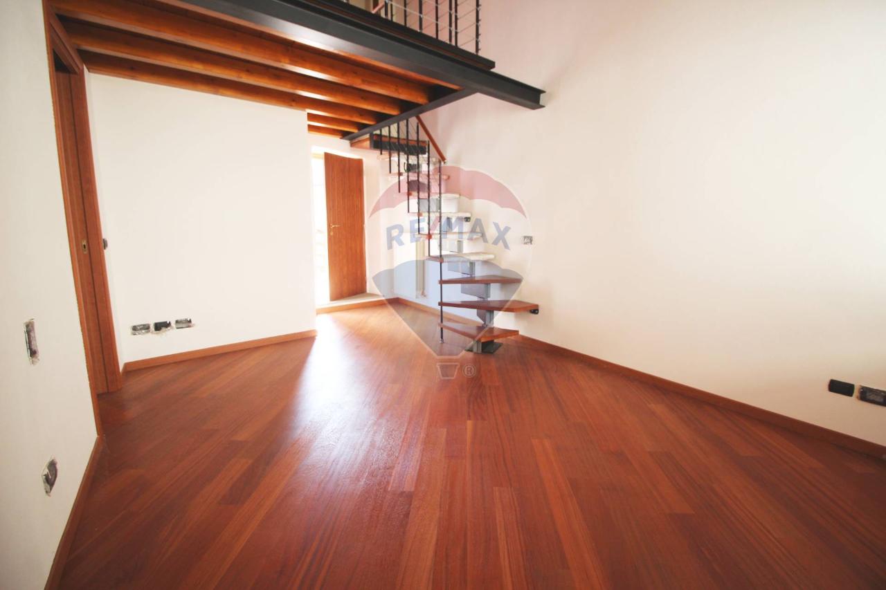 appartamento in vendita a Curno