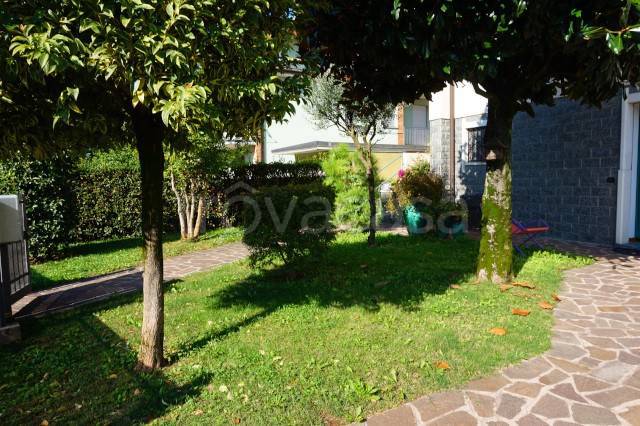 appartamento in vendita a Curno