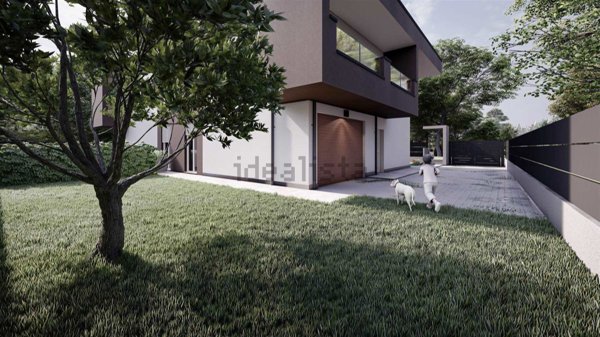 casa indipendente in vendita a Curno