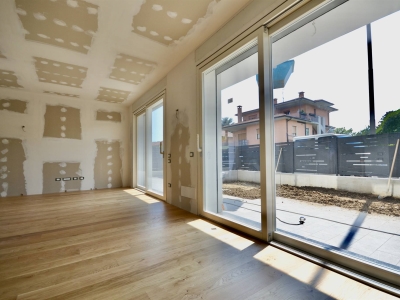 casa indipendente in vendita a Curno