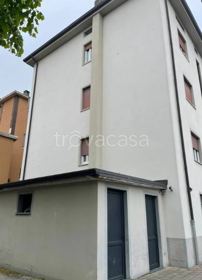 locale di sgombero in vendita a Curno