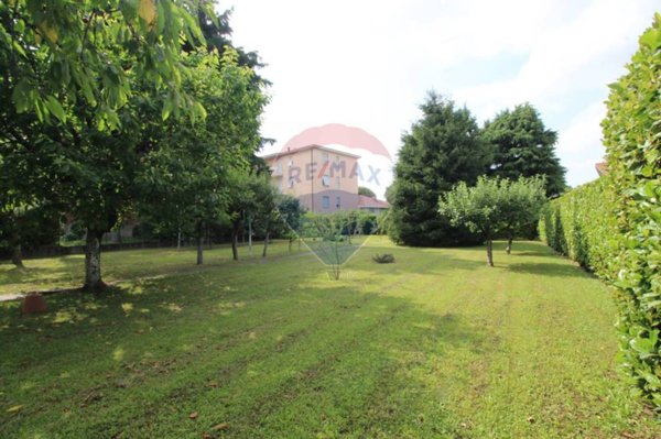 terreno edificabile in vendita a Curno