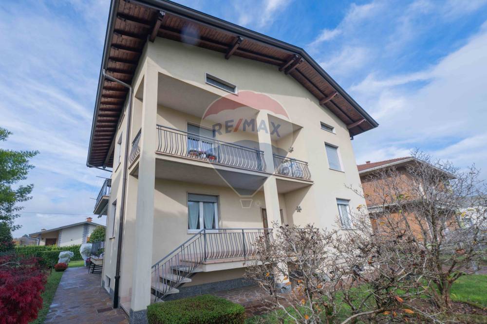 appartamento in vendita a Curno in zona Marigolda