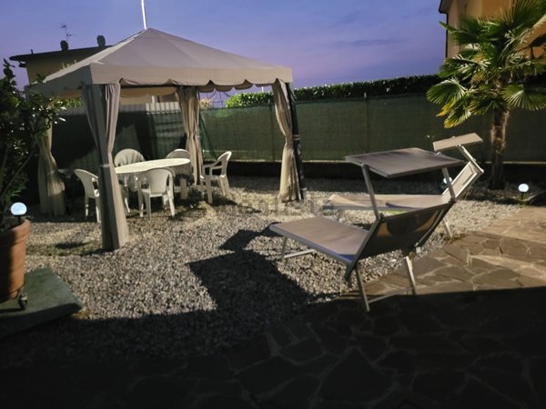 casa indipendente in vendita a Curno