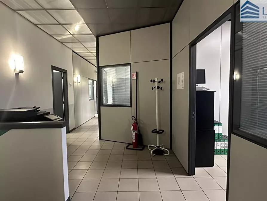 negozio in vendita a Curno