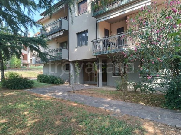 appartamento in vendita a Curno