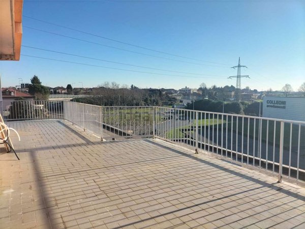 appartamento in vendita a Curno