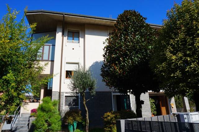 appartamento in vendita a Curno