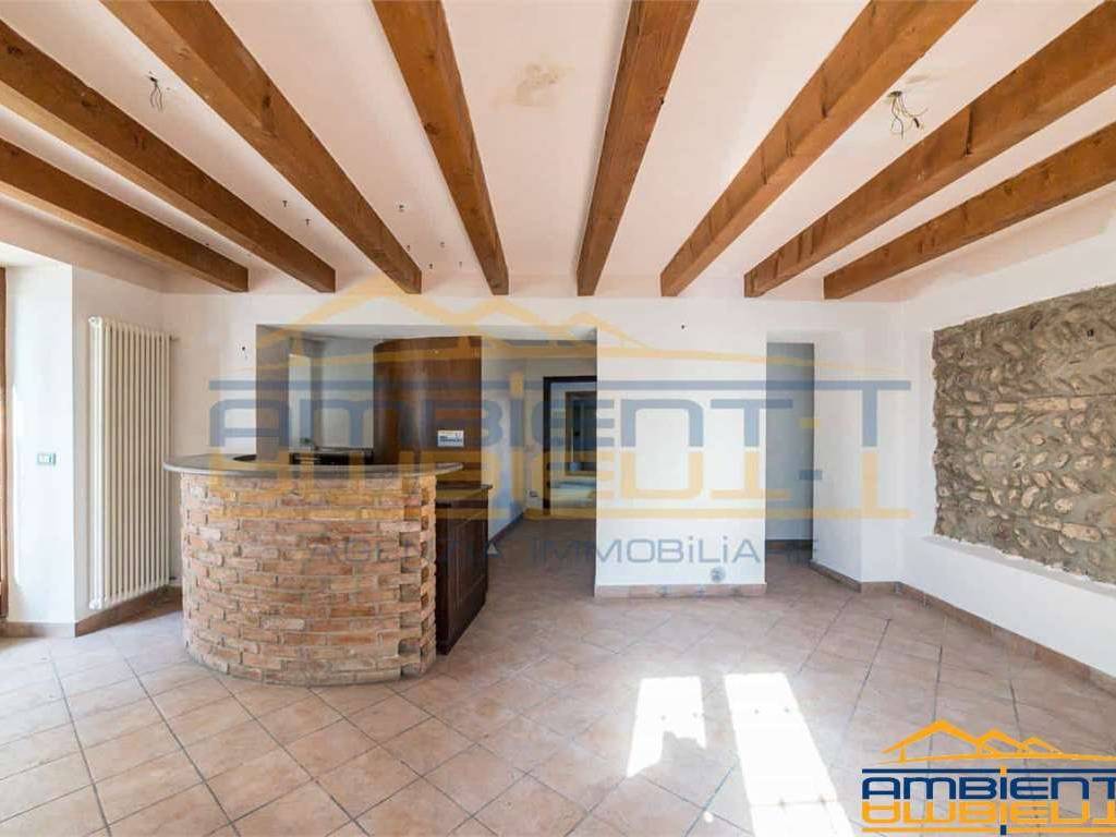 negozio in vendita a Curno