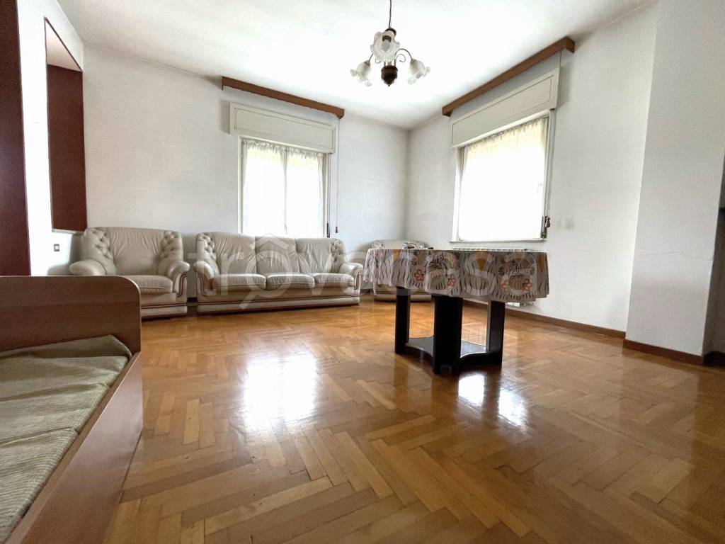 appartamento in vendita a Curno