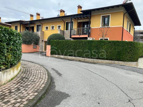 appartamento in vendita a Curno