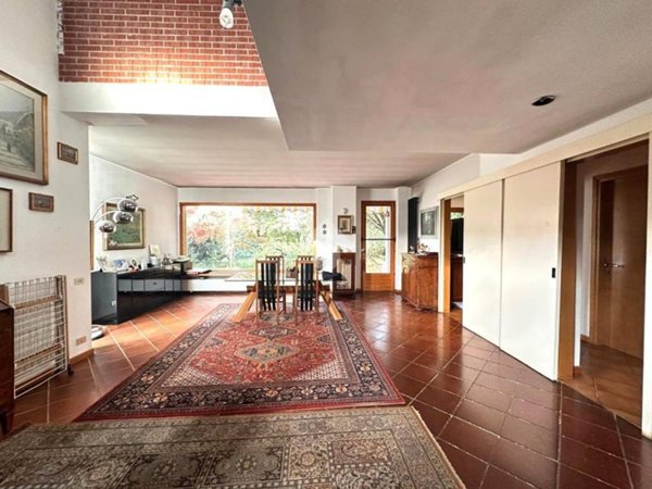 casa indipendente in vendita a Curno in zona Marigolda