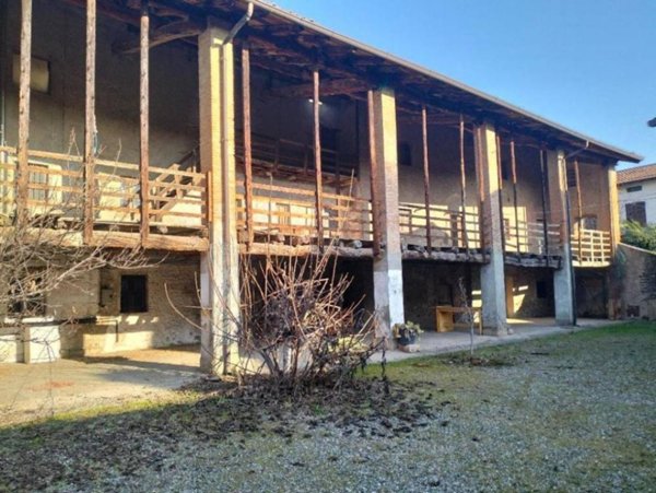 casa indipendente in vendita a Curno