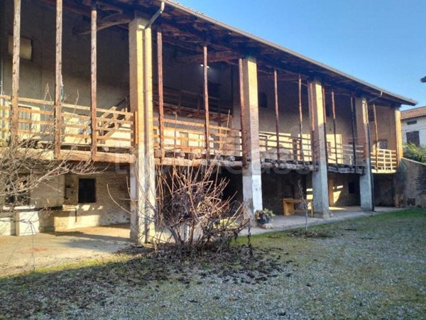 casa indipendente in vendita a Curno