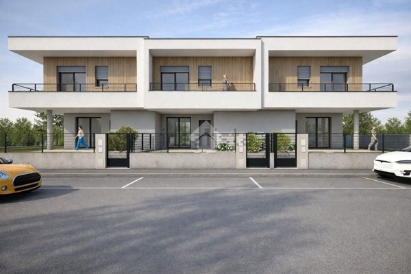 casa indipendente in vendita a Curno