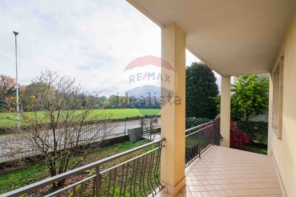 appartamento in vendita a Curno in zona Marigolda