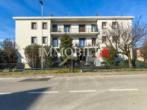 appartamento in vendita a Curno in zona Marigolda