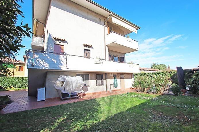 casa indipendente in vendita a Curno