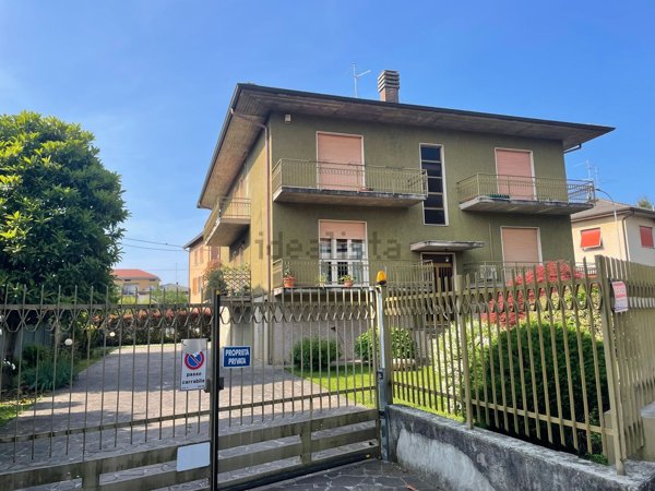 appartamento in vendita a Curno