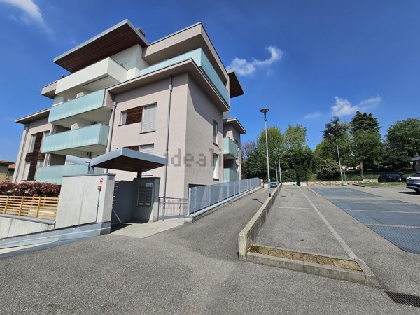 appartamento in vendita a Curno in zona Marigolda