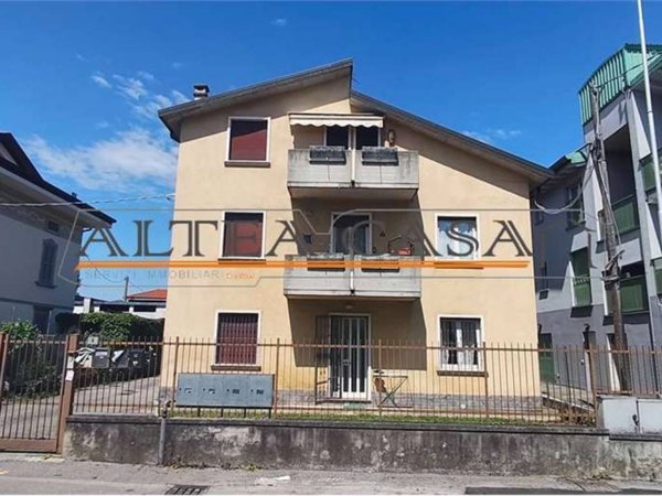 appartamento in vendita a Curno