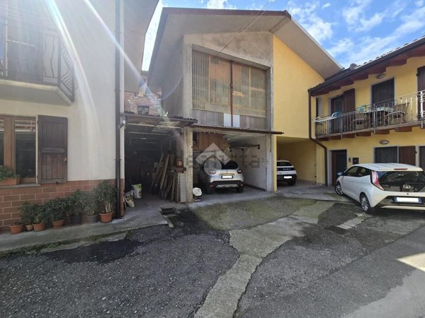 appartamento in vendita a Curno