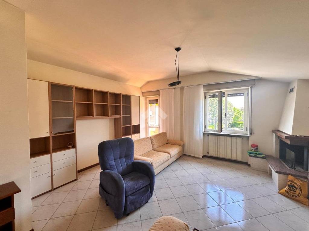 appartamento in vendita a Curno in zona Marigolda