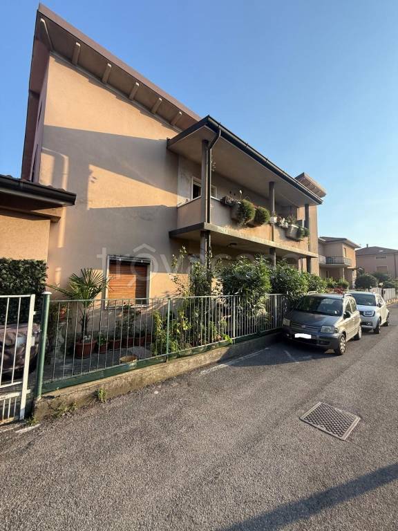 appartamento in vendita a Curno in zona Marigolda
