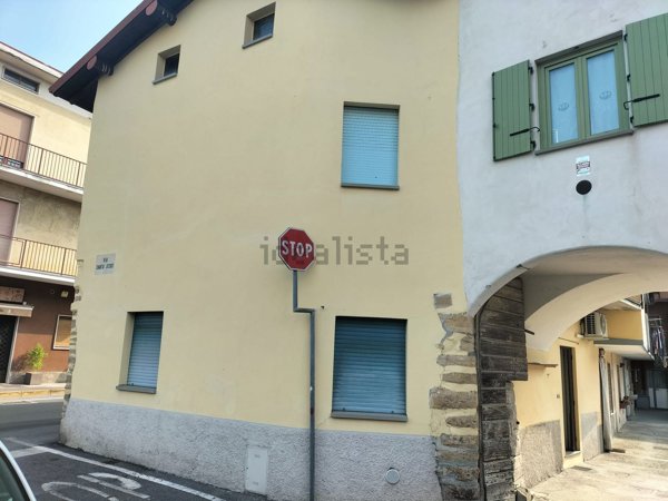 casa indipendente in vendita a Curno in zona Marigolda
