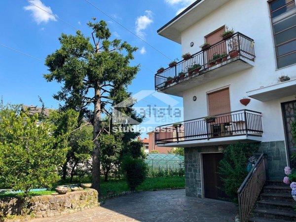 appartamento in vendita a Curno in zona Marigolda