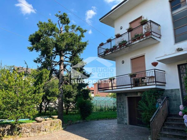 appartamento in vendita a Curno in zona Marigolda