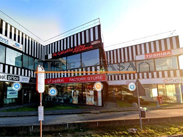 negozio in vendita a Curno