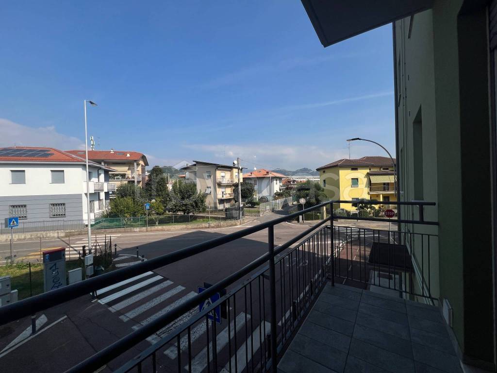 appartamento in vendita a Curno in zona Marigolda