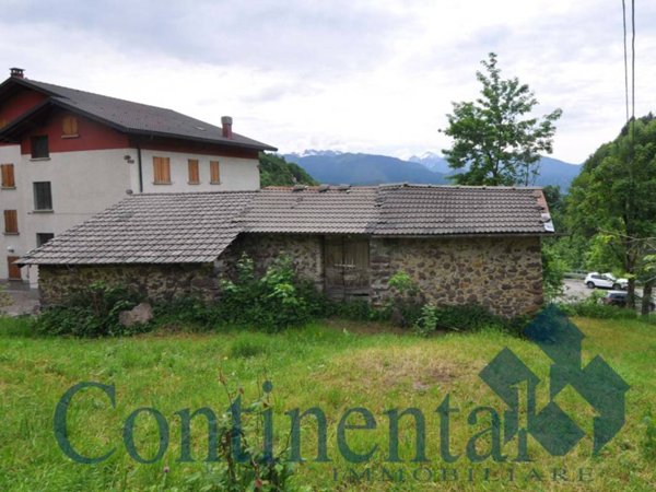 casa indipendente in vendita a Cusio