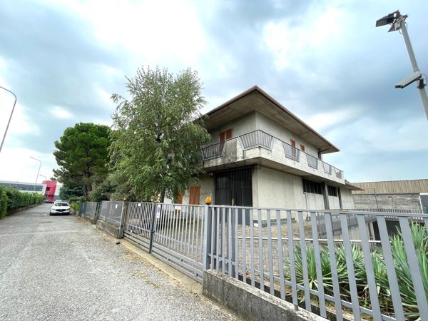 casa indipendente in vendita a Dalmine