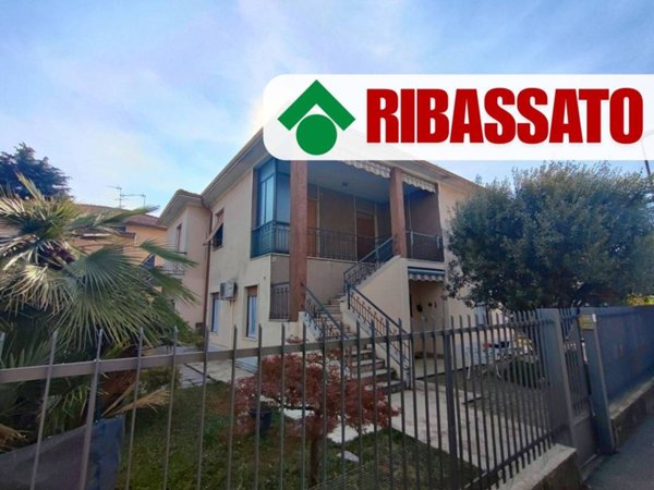casa indipendente in vendita a Dalmine