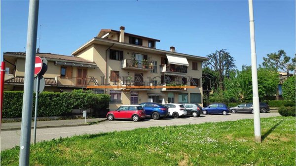 locale commerciale in vendita a Dalmine