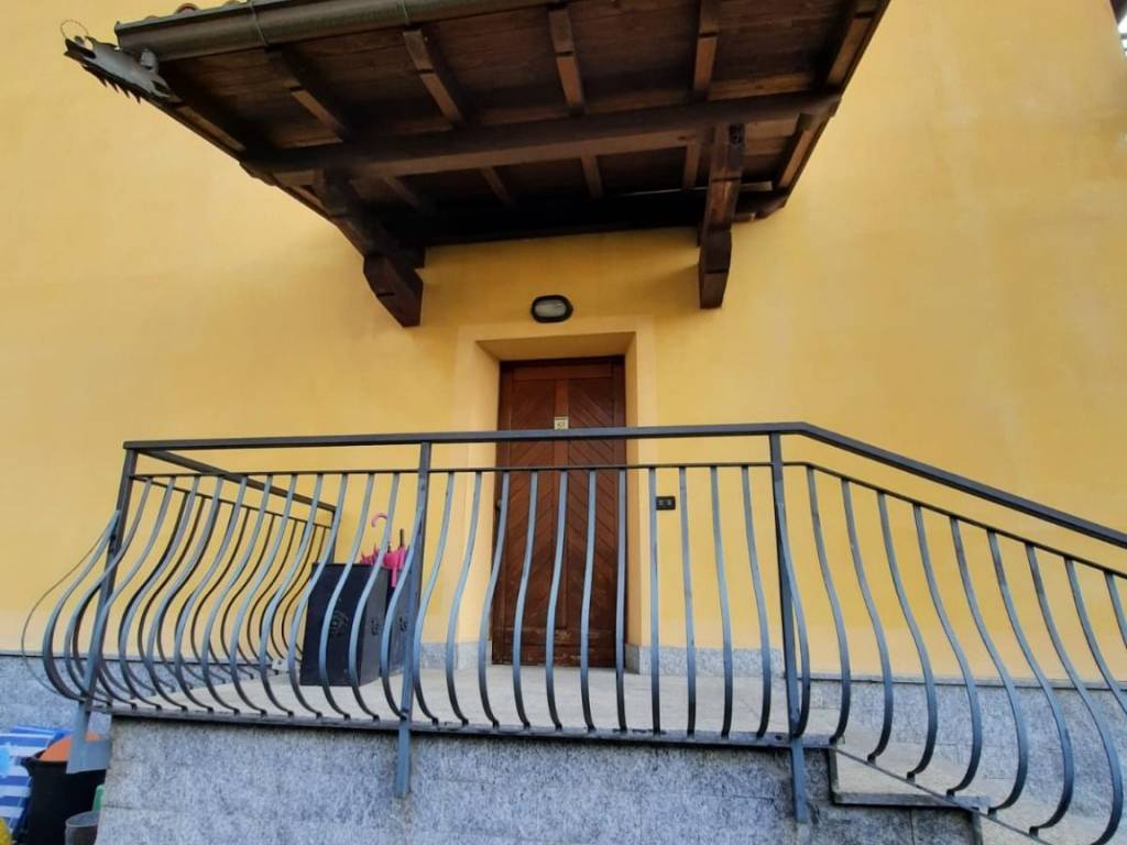 appartamento in vendita a Dalmine in zona Guzzanica