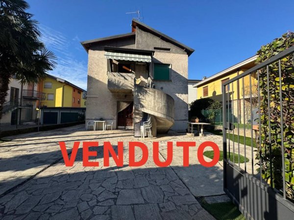casa indipendente in vendita a Dalmine