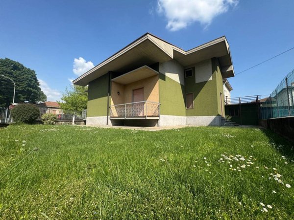 casa indipendente in vendita a Dalmine