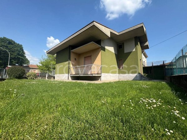 casa indipendente in vendita a Dalmine