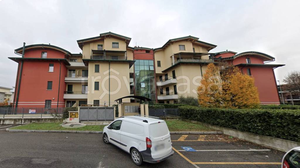 casa indipendente in vendita a Dalmine