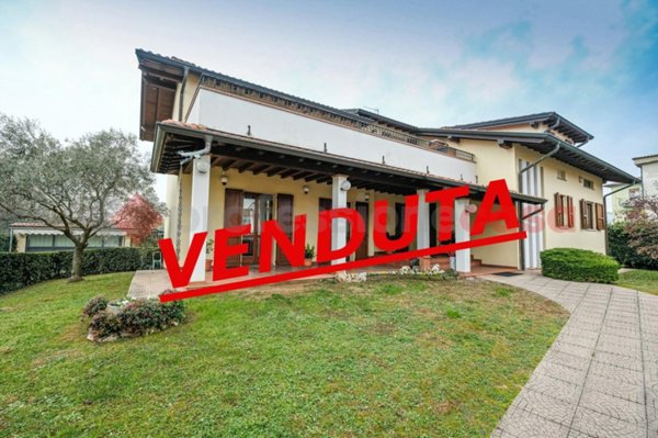 casa indipendente in vendita a Dalmine