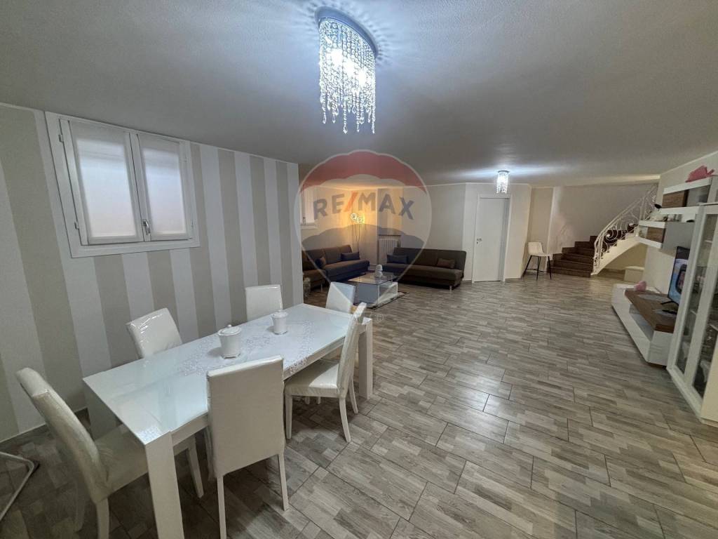 casa indipendente in vendita a Dalmine