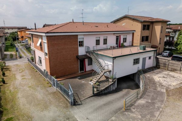 casa indipendente in vendita a Dalmine